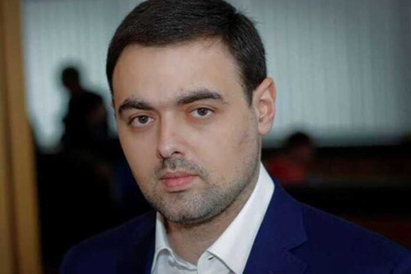 Після арешту Артура Єрмолаєва на Кіпрі його партнер В’ячеслав Мішалов опинився у «підвішеному» стані на Мальдівах, — журналіст