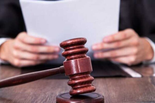 У Пакистані колишнього прем’єра та його дружину засудили ще до 17 років у справі про корупцію