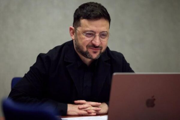 Не Трамп чи Венс: Дизайнер Зеленського розповів, хто переконав президента змінити стиль