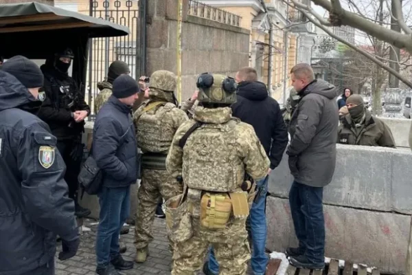 НАБУ заявило про перешкоджання в обшуках будівель Верховної Ради, в Управлінні держохорони відповіли