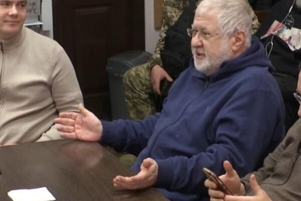 "І через це жінку похилого віку вночі потривожили?": Коломойський відреагував на новину про підозру для Тимошенко (відео)