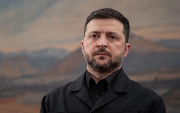 Готується до виборів? Bloomberg розповів, як Зеленський шукає собі союзників