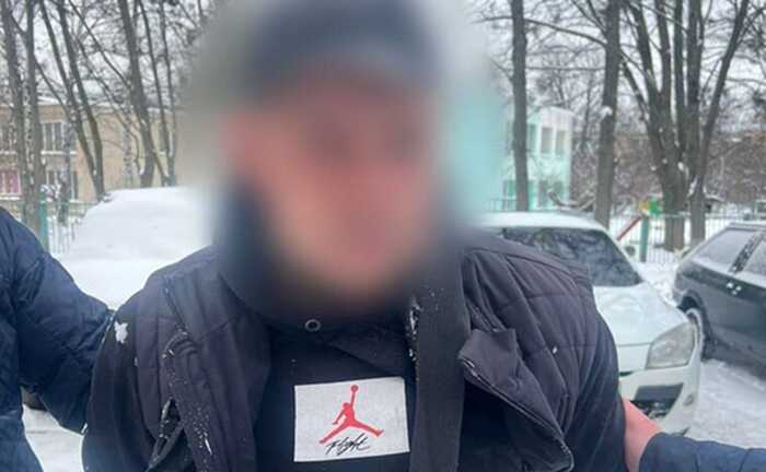 У Харкові оперативно затримали чоловіка, який напав на військового та відкрив вогонь по працівниках ТЦК