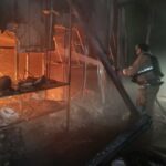 Загарбники двічі за ніч атакували житлові райони Запоріжжя