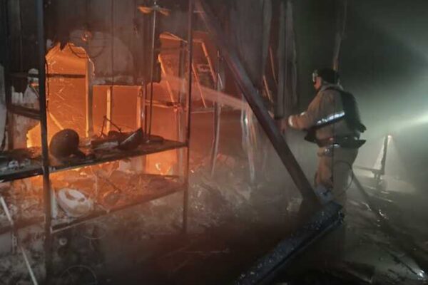 Загарбники двічі за ніч атакували житлові райони Запоріжжя