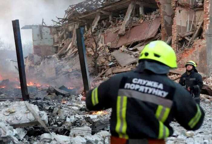 Російські дрони атакували Київ: у Солом’янському районі зафіксовано влучання та падіння уламків