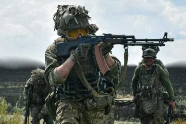 Бійці НГУ встановили український прапор у центрі Куп’янська