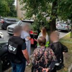 Директорка підприємства знімала військовозобов’язаних із розшуку за 26 000 доларів з подальшим бронюванням