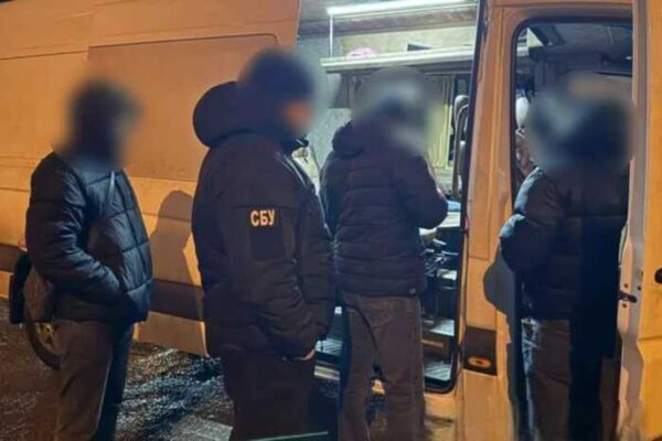 Загрожує до 9 років тюрми: на Прикарпатті знову спіймали перевізника ухилянтів
