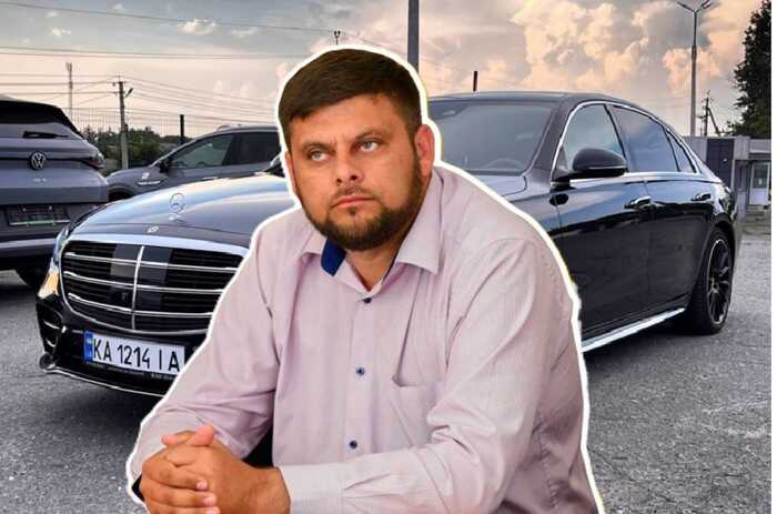 У Берегові з обшуками прийшли до депутата «Слуги народу» Арсенія Богара