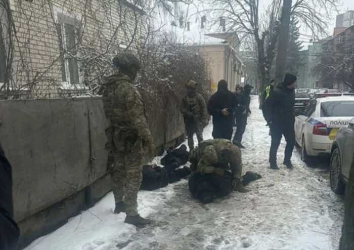 У Вінниці викрили групу, що за 2 тисяч доларів «відбивала» військовозобов’язаних від мобілізації під прикриттям ГО