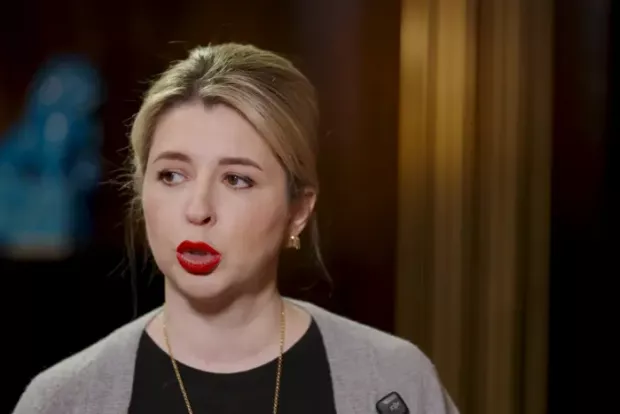 "Ти уявляєш, що буде? Давай зачекаєш": Кохана ексміністра Кулеби розповіла, як чоловік вмовляв її не відкривати секс-шоп