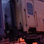 Відкривав заблоковані двері та опускав сходи: Під час атаки російських БПЛА по пасажирському поїзду боєць 93-ї бригади врятував десятки людей