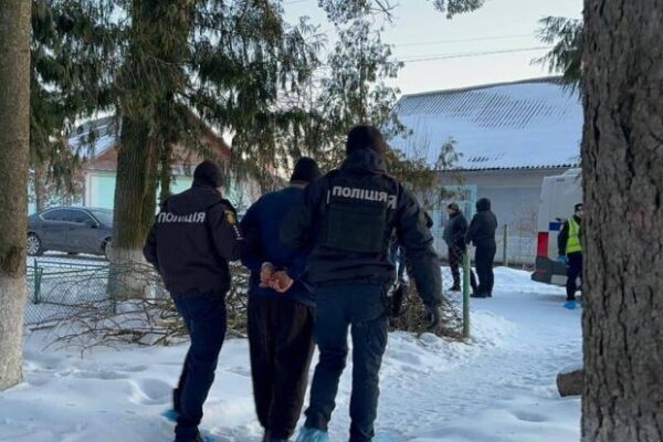 Усі виявилися переселенцями: У Рівненській області у школі вбито п'ятьох людей (фото)