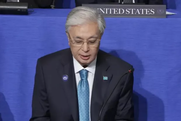 Підлабузництво 80-го рівня: Президент Казахстану запропонував створити нагороду імені Трампа