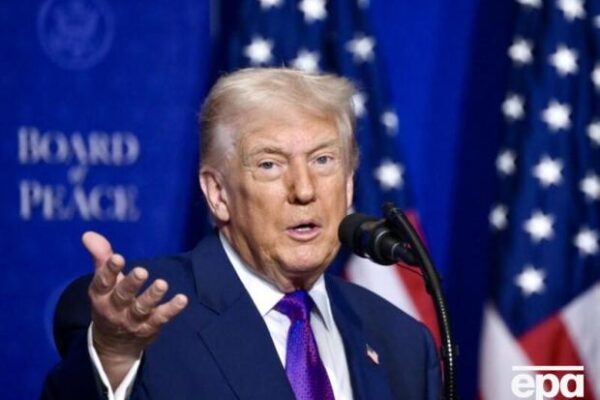 "Зі мною так не пройде. Всі приєднаються": Трамп закликав "не хитрувати" з ним і Радою миру