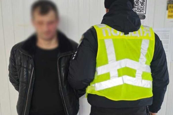 У Києві затримали чоловіка, який запустив салют, щоб вразити нову дівчину