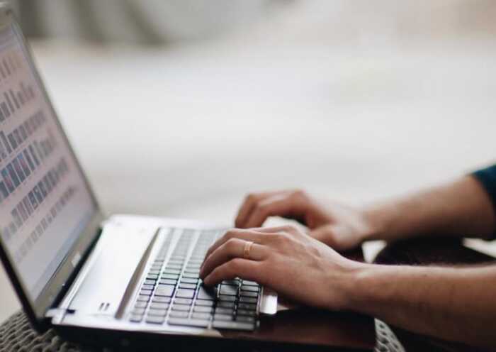 Понад 1 мільярд доларів за кордон: Казахстан викрив платіжну мережу Pin-Up із криптовалютним виведенням коштів