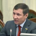Депутат-утікач і бюджет війни: як Сергій Шахов, перебуваючи за кордоном, зберіг контроль над державними закупівлями