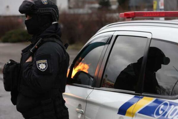 У Чугуєві затримали чоловіка, який жорстоко вбив брата-близнюка