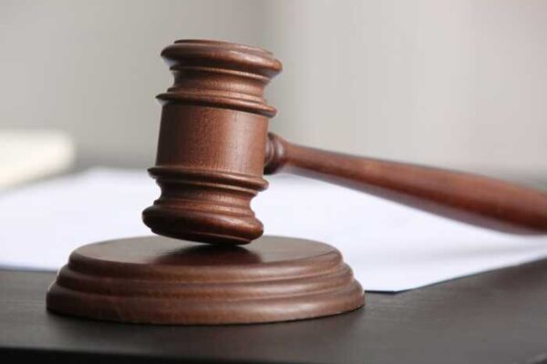 На Дніпропетровщині судитимуть батьків‑вихователів за побиття, приниження та моріння дітей голодом