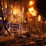 Загарбники дронами знищили великий автосалон в Одесі