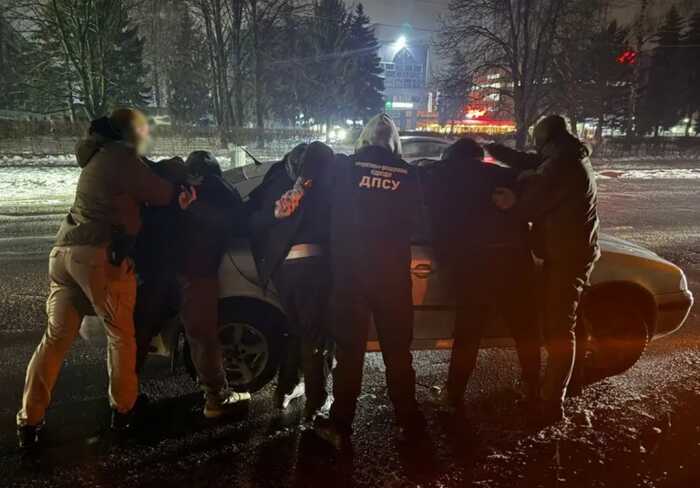 На кордоні викрили організаторів незаконного переправлення — тариф становив 13,5 тисячі євро за особу