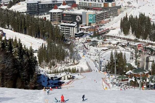 Нелегальні готелі і “тіньові” працівники: ДПС виявила порушення на 3,2 мільйона гривень у Буковелі та Яремче