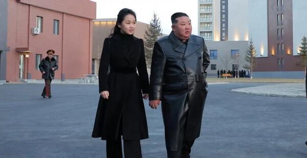 Генерали вже звітують дівчинці-підлітку: Кім Чен Ин призначив свою 13-річну доньку на керівну посаду в ракетному управлінні