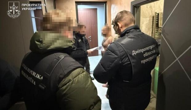 Із жертвами "працювали" в два етапи: У Дніпрі викрили кол-центри, які ошукували громадян ЄС (фото)