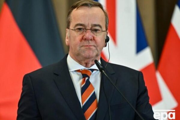 "Привітав його як друга...": Міністр оборони Німеччини заявив, що Трамп діє на користь Путіна