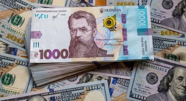 Телефон вже конфіскували: Чоловік заплатить 51 000 гривень штрафу за спробу... стати пенсіонером