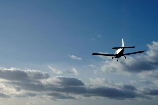 Не кожен на таке здатен: Українець намагався втекти до Румунії... легкомоторним літаком