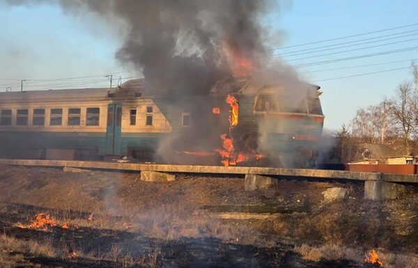 Російський БПЛА вразив пасажирський поїзд біля Сум