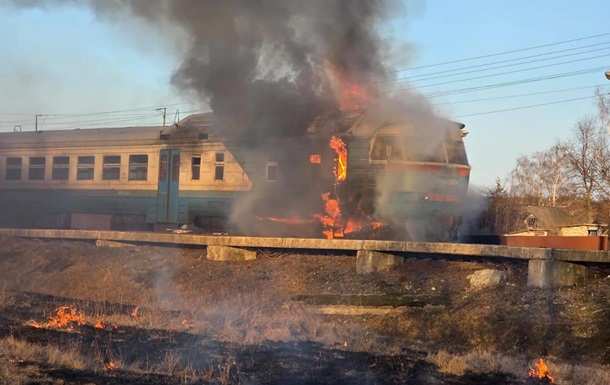 Російський БПЛА вразив пасажирський поїзд біля Сум