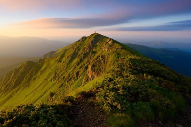 Скеля-священик чи спів вітру: Як з’явилася назва гори Піп Іван