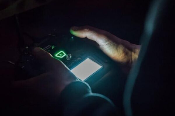 Коштує приблизно $400 тисяч: Українські прикордонники знищили "ексклюзивний" дрон РФ (відео)