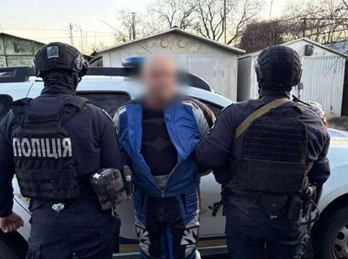 У Мукачево затримали кримінального авторитета Андрія Суворіна на прізвисько «Москаль» і вилучили зброю