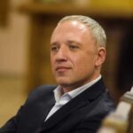 Чернівецький мер-бізнесмен Роман Клічук намагається стерти з інтернету інформацію про багатомільйонні статки, нажиті під час війни