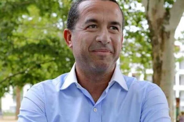 Латвійський нафтовий трейдер Михайло Зелігман зачищає інтернет від викриттів про мільярдні заробітки на російській нафті в обхід санкцій