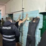 У Чернігівському СІЗО викрили шахрайську схему обману військових та пенсіонерів