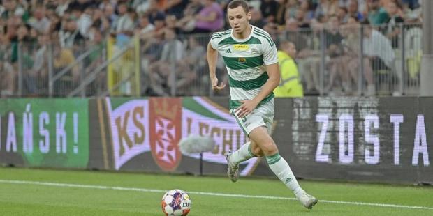 Це треба бачити: У Польщі українець неймовірним голом врятував свою команду від поразки (відео)