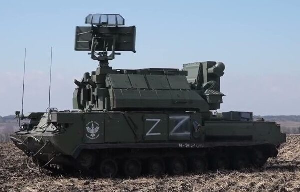 Російський ЗРК Тор на гусеничній базі
