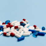 Антибіотики більше не рятують: Чому світ опинився на межі медичної катастрофи