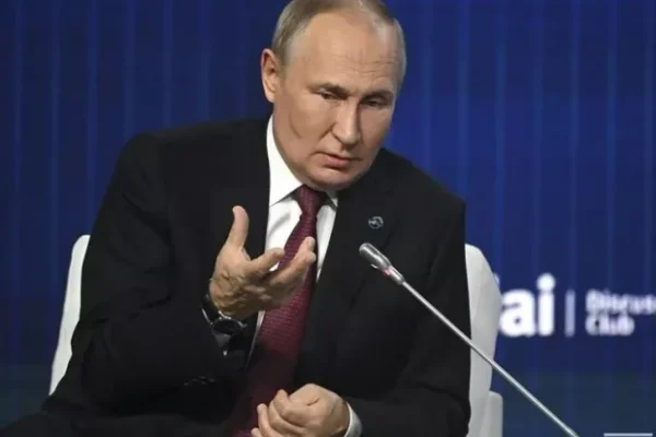 Великий удар: У Кремлі намагаються приховати паніку через крах Орбана, - ISW