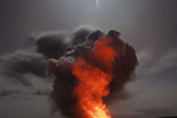 Яскравий приліт: у російському Череповці пролунали вибухи після атаки БпЛА