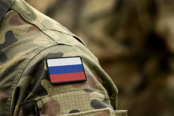 Своїх «добивають»: російські оператори БпЛА знищили власних солдатів під час спроби здатися в полон