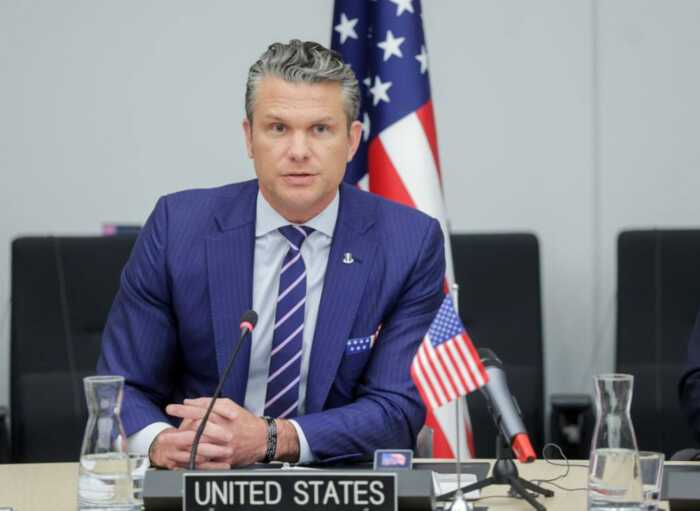 "Наш президент не жартує": голова Пентагону Гегсет анонсував масштабні удари по Ірану