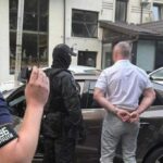 25 мільйонів доларів у нерухомості та хабар у 3 тисячі доларів: як головний охоронець судів Володимир Семенина збудував власну "імперію"