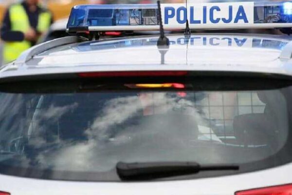 У Варшаві авто російського посольства збило кур’єра-українця